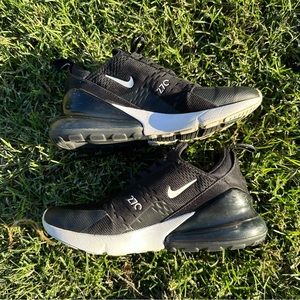 Women’s Nike Air Max 270 Size 7